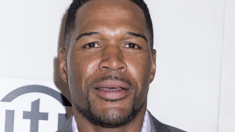 Michael Strahan on the red carpet