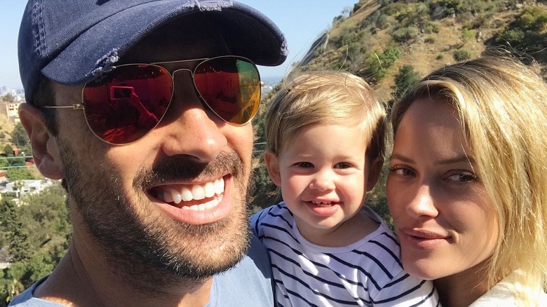 selfie Maksim Chmerkovskiy and Peta Murgatroyd with son Shai