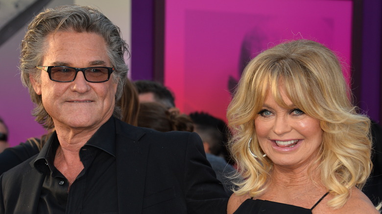 Kurt Russell and Goldie Hawn on the red carpet.