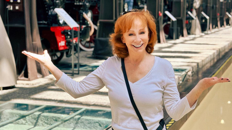 Reba McEntire white tee shirt smiling