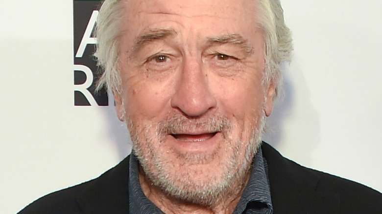 Robert De Niro gives a perplexed look on the red carpet