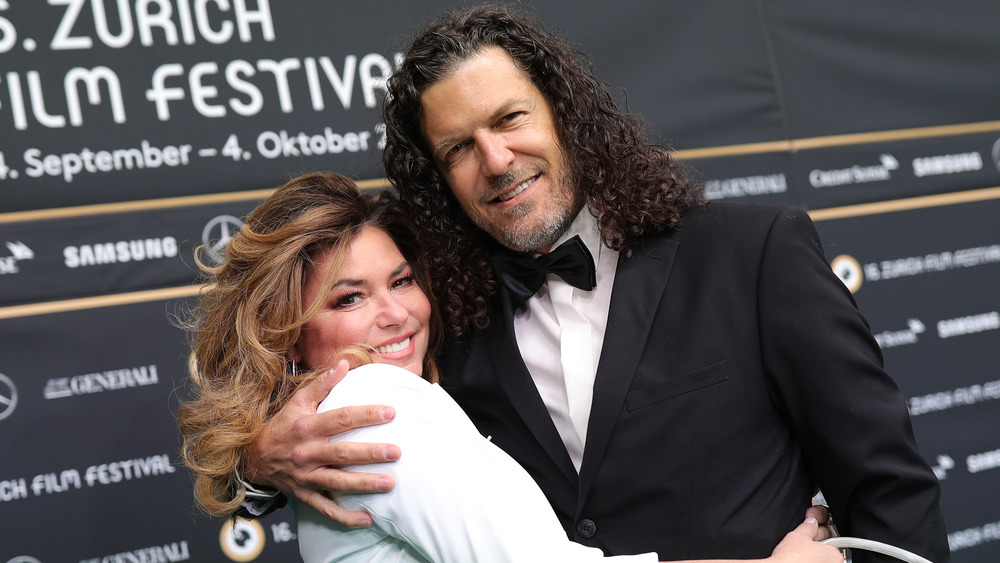 Shania Twain hugging Frederic Thiebaud