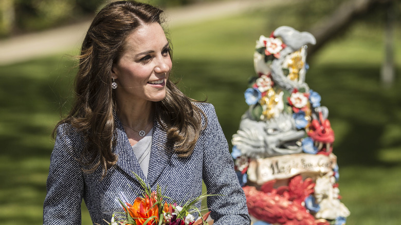 Kate Middleton holding flowers