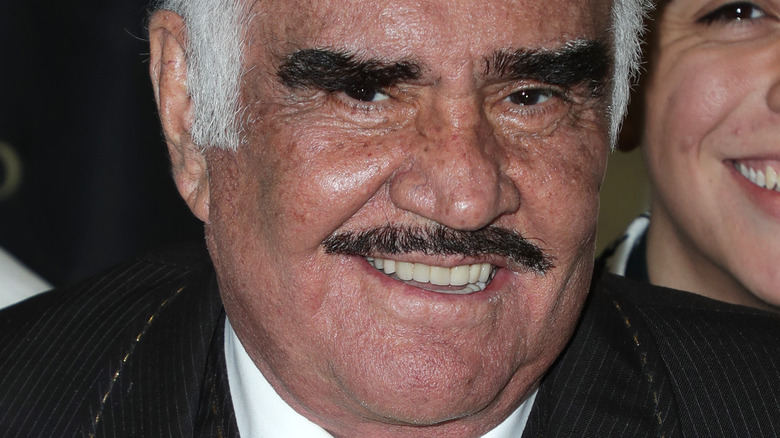 Vicente Fernandez smiling red carpet event 