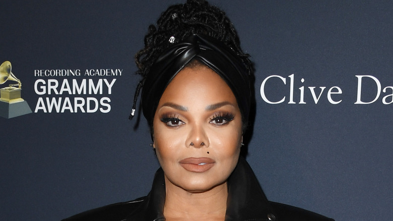 Janet Jackson wearing a headband