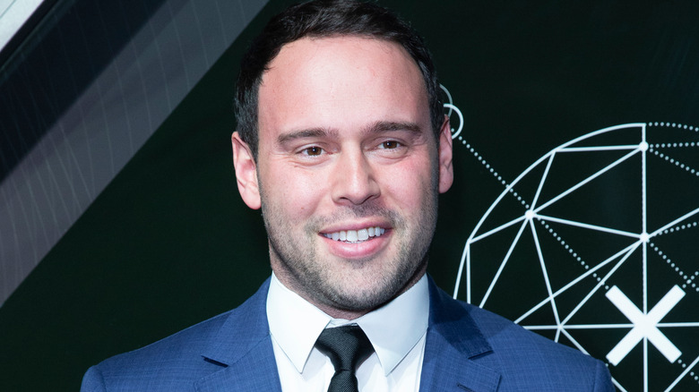 Scooter Braun smiling