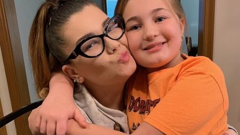 Amber Portwood, Leah, hugging