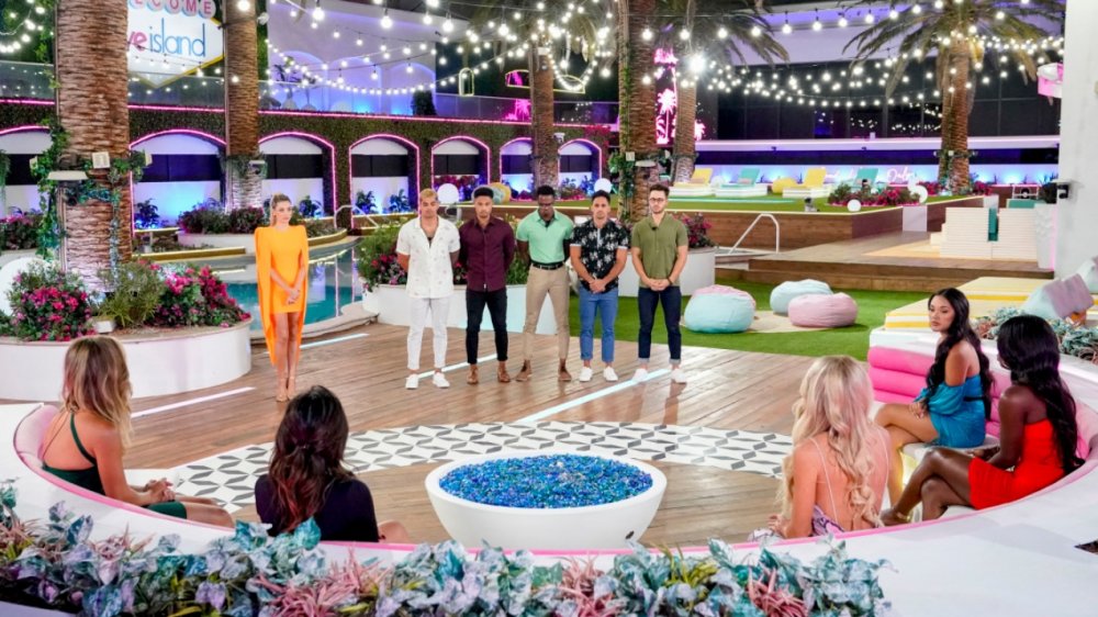 Love Island recoupling ceremony 