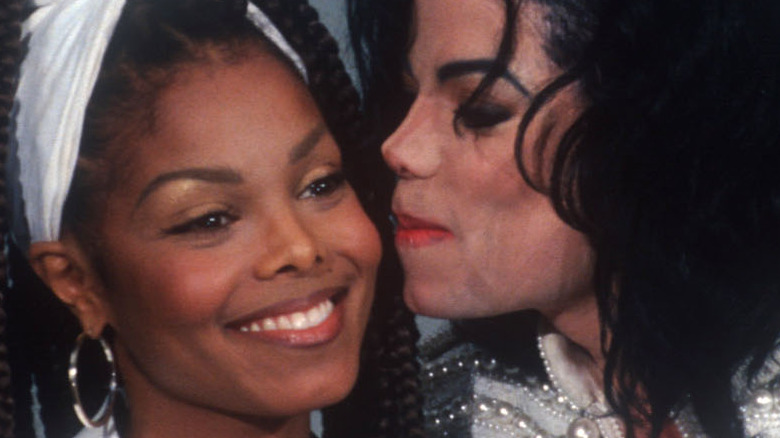 Michael Jackson kisses Janet Jackson