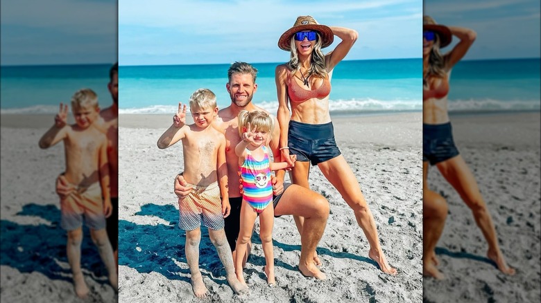 Lara, Eric Trump and kids posing on beach