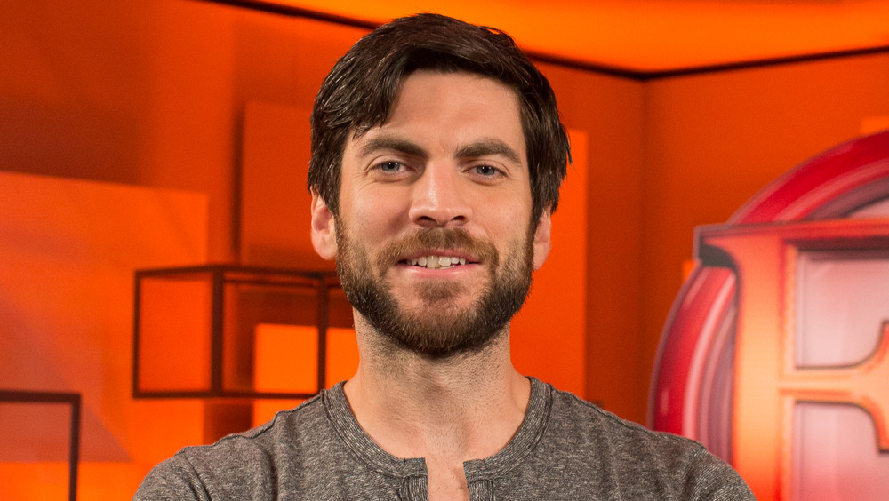 Wes Bentley smiling at the camera