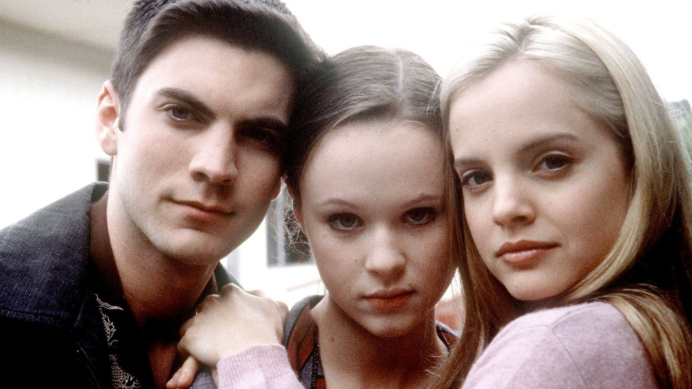 Wes Bentley and "American Beauty" costars Thora Birch and Mena Suvari in a promotional still for the film
