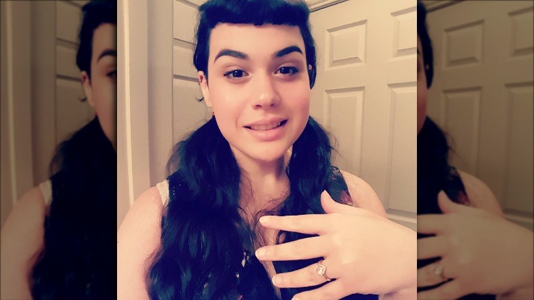 Amber Rachdi shows off her engagement ring