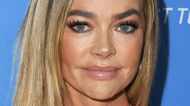 Denise Richards smiling 