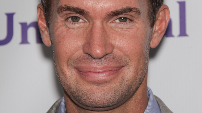 Jeff Lewis smiling