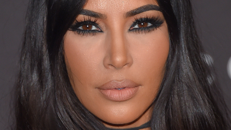 Kim Kardashian nude lip