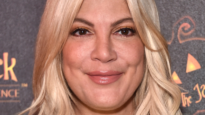 Tori Spelling smile 