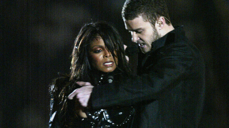 Janet Jackson and Justin Timberlake performing at the Superbowl halftime show