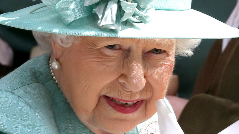 Queen Elizabeth wearing blue