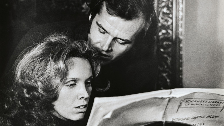 Jack Nicholson and Susan Anspach on the set of their film "Five Easy Pieces."