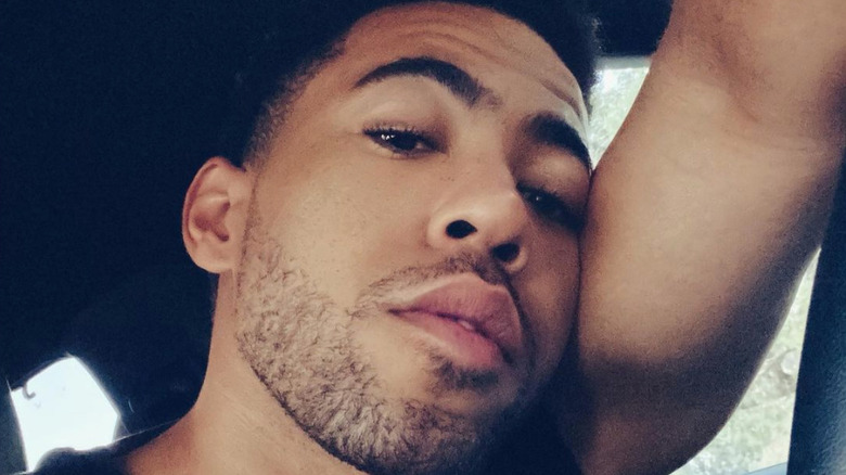 Kevin Miles poses for a selfie