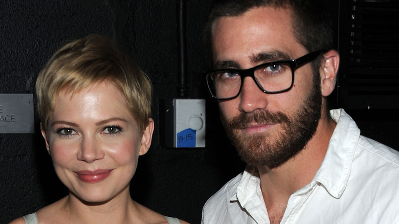 Michelle Williams poses with Jake Gyllenhaal