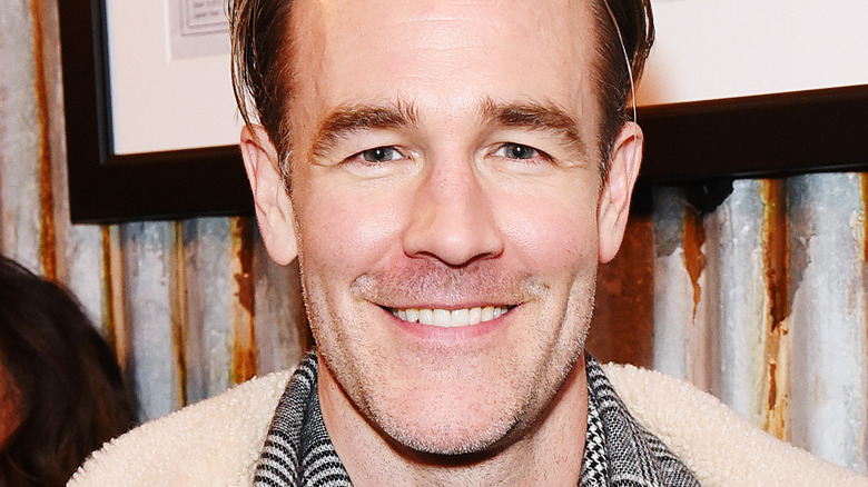 James Van Der Beek posing for cameras