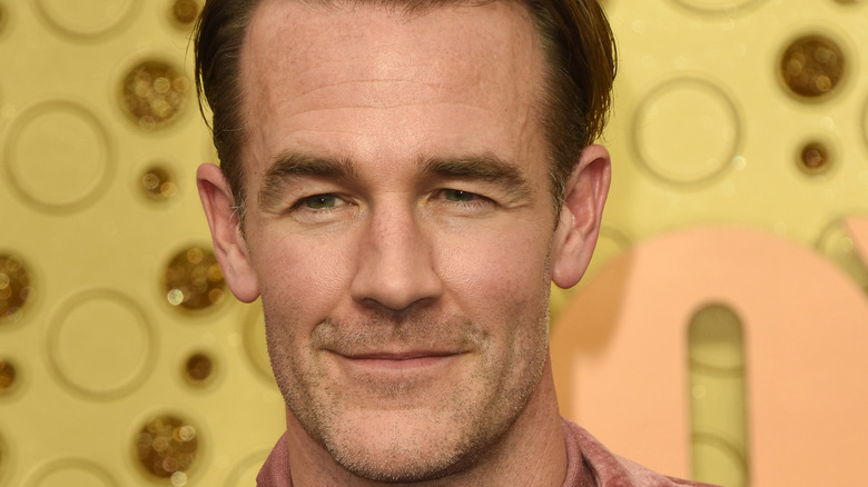 James Van Der Beek posing for cameras