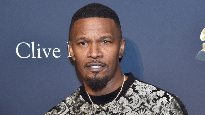 Jamie Foxx goatee on red carpet