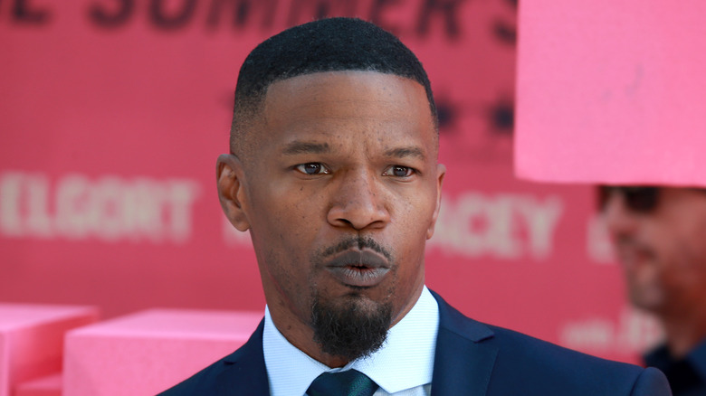 Jamie Fox goatee lips pursed