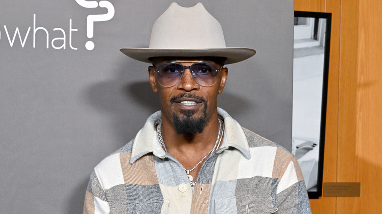 Jamie Foxx, posing