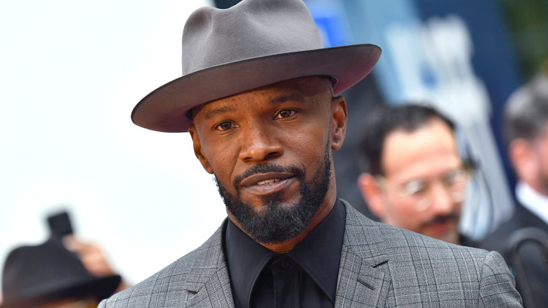 Jamie Foxx wearing hat