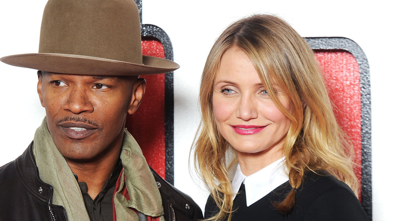 Jamie Foxx posing with Cameron Diaz