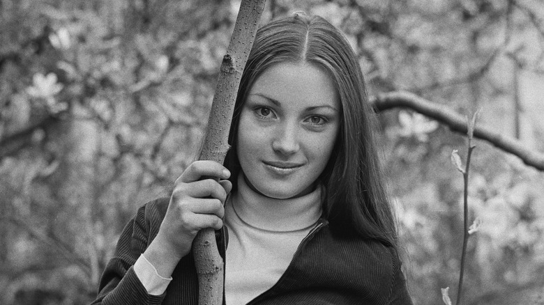 Jane Seymour smiling as a young woman
