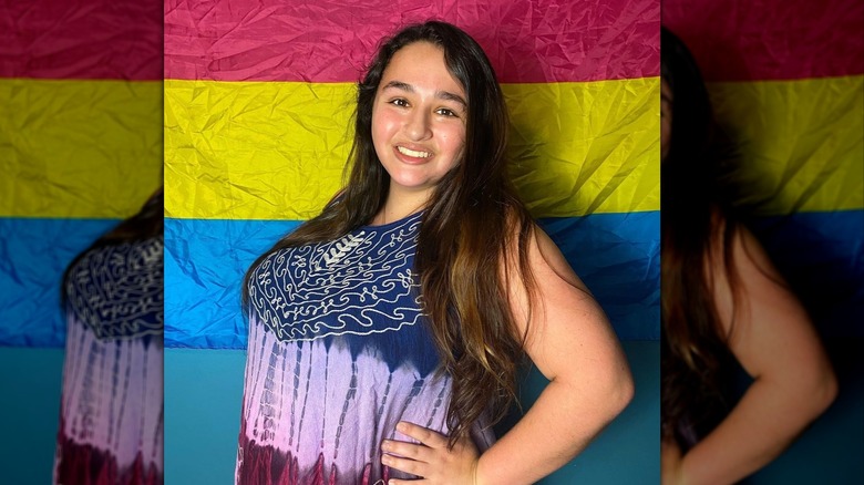Jazz Jennings posing