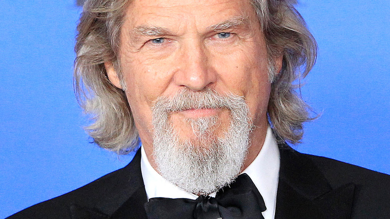 Jeff Bridges posing