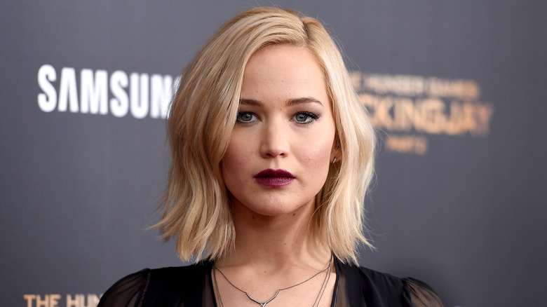 Jennifer Lawrence posing