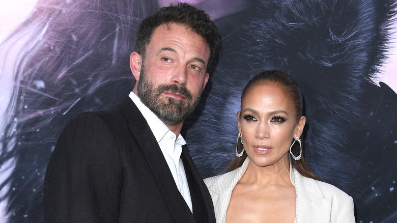 Ben Affleck, Jennifer Lopez posing