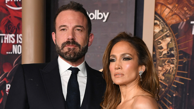Ben Affleck and Jennifer Lopez posing