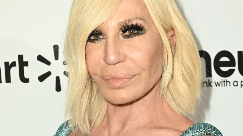 Donatella Versace After Surgery, Donatella Versace www.betr…