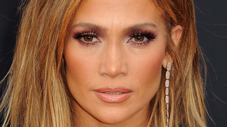 jennifer lopez straight hair