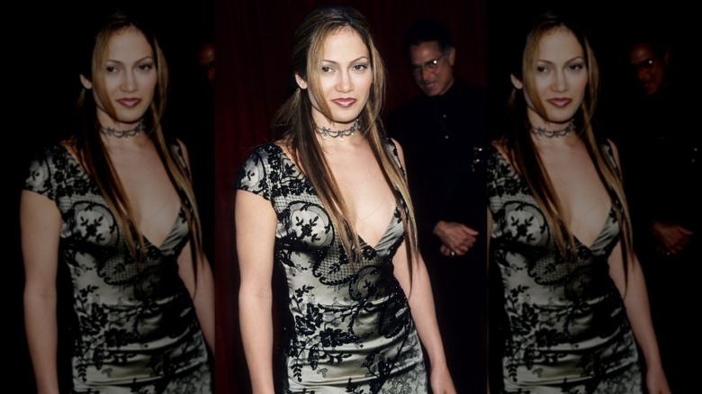 Jennifer Lopez 1998 chunky highlights red carpet Academy Awards
