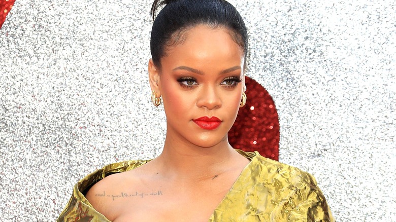 RIhanna in a top bun