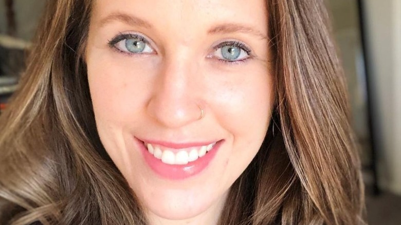 Jill Duggar takes selfie