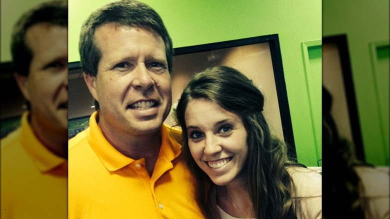 Jim Bob Duggar and Jill Duggar posing