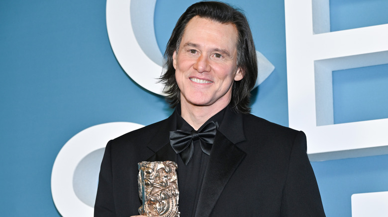 Actor Jim Carrey and wife Min Ah at awards show event