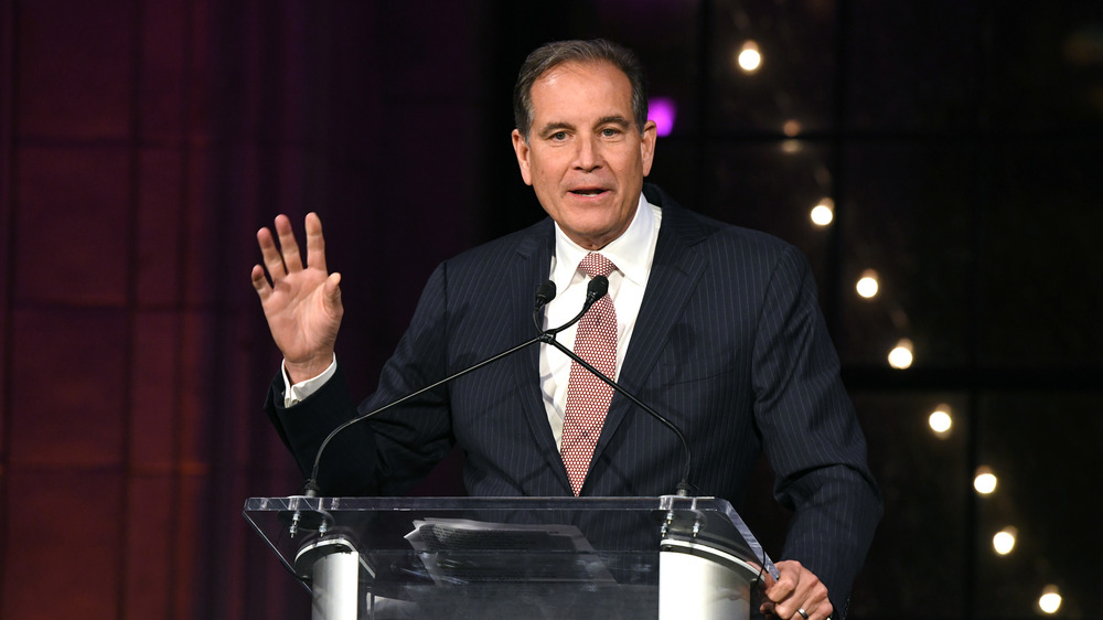 Jim Nantz speaking at an event