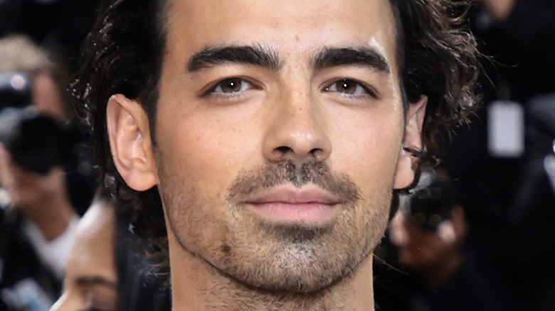 Joe Jonas' Blue Hair Inspires Fans to Try the Trend - wide 3