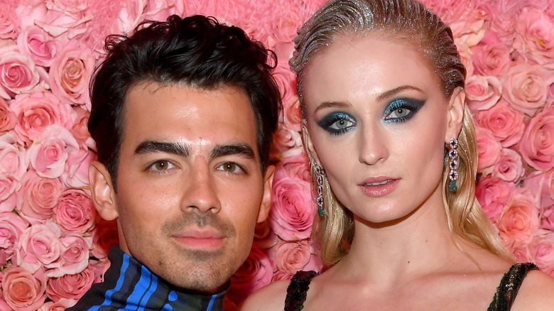 Joe Jonas and Sophie Turner posing