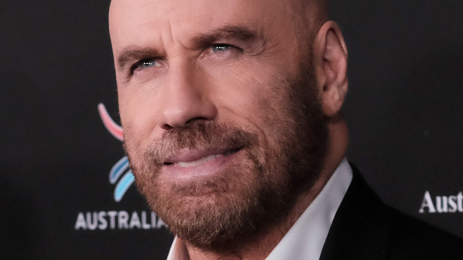 John Travolta devient brut dans son hommage à Kirstie Alley